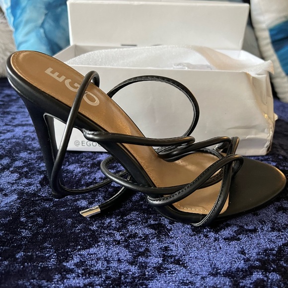 Lace Up Strap Heels - Picture 3 of 4